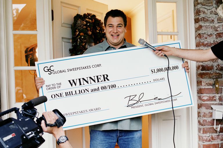 ky.com|2019秋天穿衣巧妙搭配 穿出黄金身材 气场十足(图1)