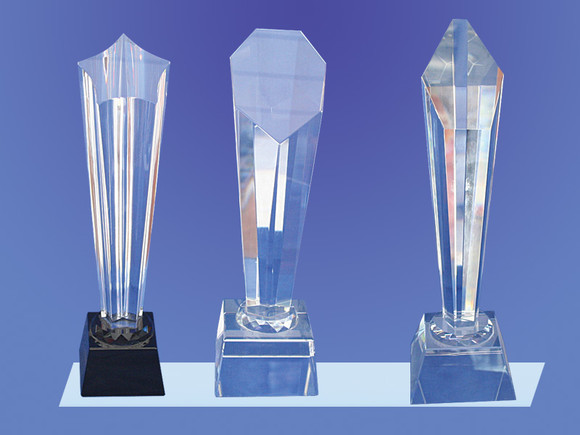 kycom-皇马球衣销量压巴萨全球第一赞助费1年获3800万(图1)