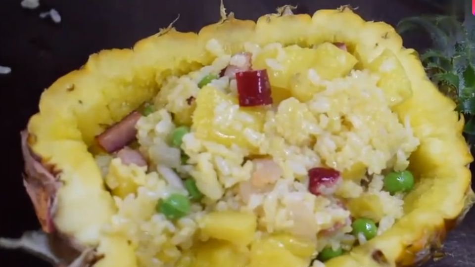 真头号梅吹 颁奖典礼苏醒获奖 现场不忘献唱梅西之歌|ky.com(图1)