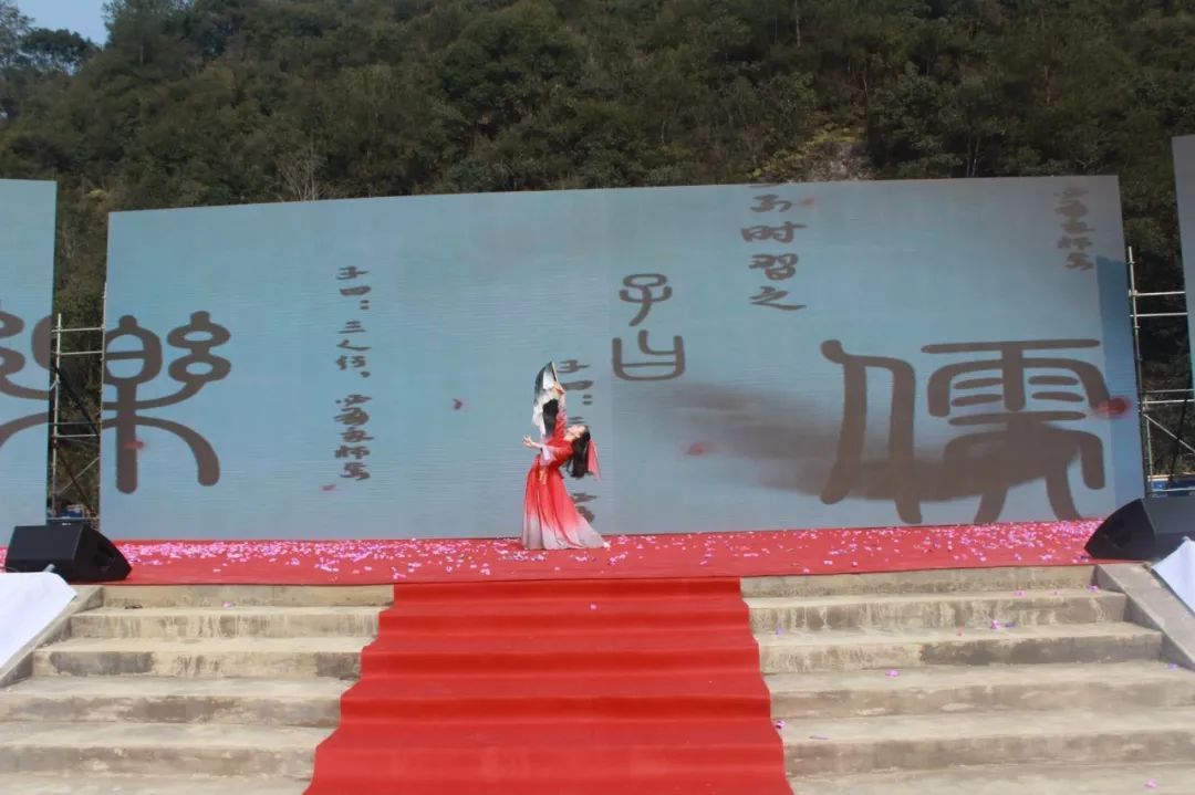 “kycom”文艺范新游酷似《弗吉尼亚》好评率94%还支持中文(图3)